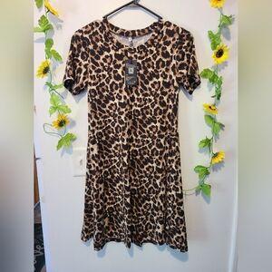 Nwt MOLERANI small Women's Casual Plain Simple T-Shirt Loose Flowy Leopard